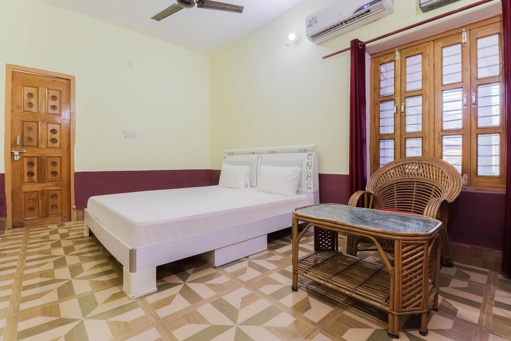 Hotel O Jyotish House Ayodhya Exterior foto